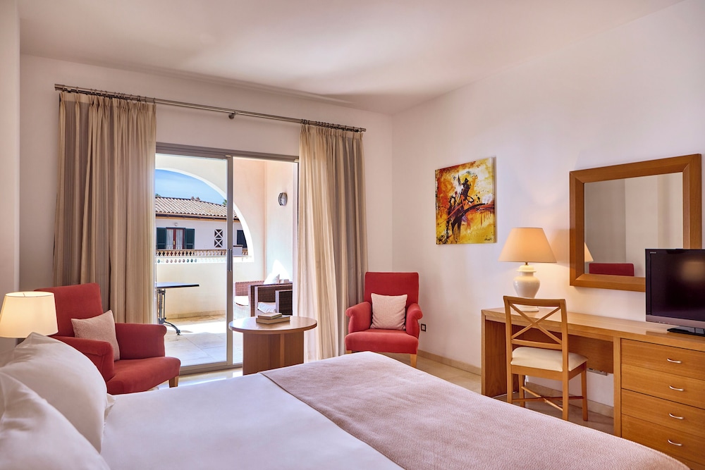 Hotel Bendinat — Hotel rooms in Portals Nous, Balearic Islands