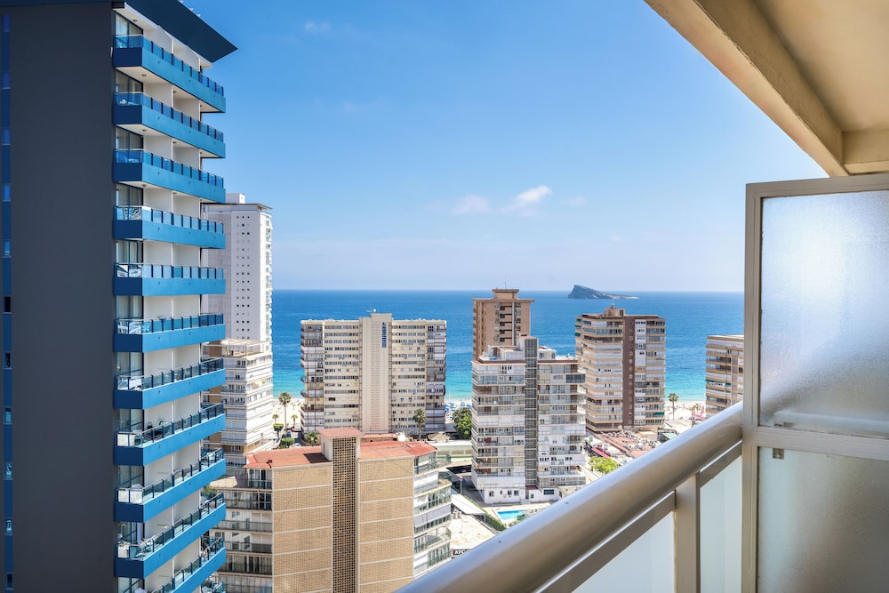Climia Benidorm Plaza 4* Hotel — Hotel rooms in Benidorm, Valencian Community