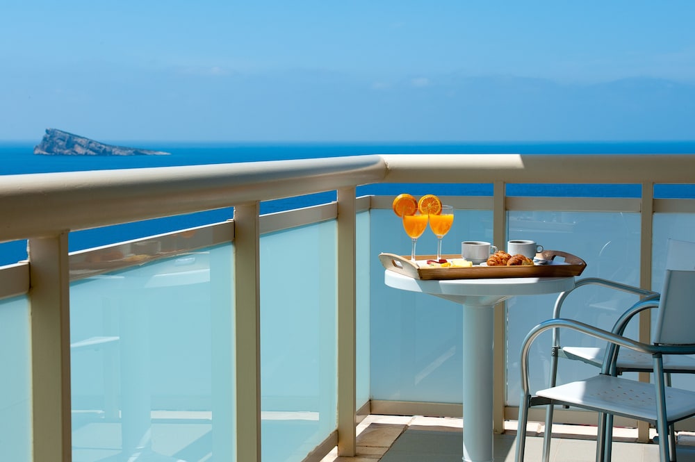 Climia Benidorm Plaza 4* Hotel — Hotel rooms in Benidorm, Valencian Community