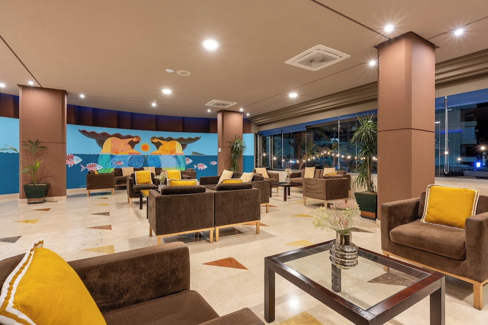 Climia Benidorm Plaza 4* Hotel — Hotel building in Benidorm, Valencian Community