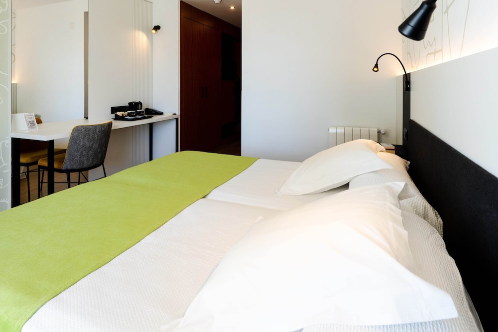 Climia Benidorm Plaza 4* Hotel — Hotel rooms in Benidorm, Valencian Community