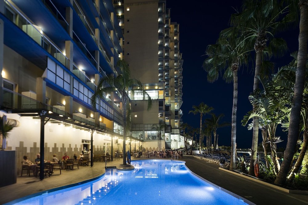 Hotel Best Benalmádena — Swimming pool in Benalmadena, Andalusia