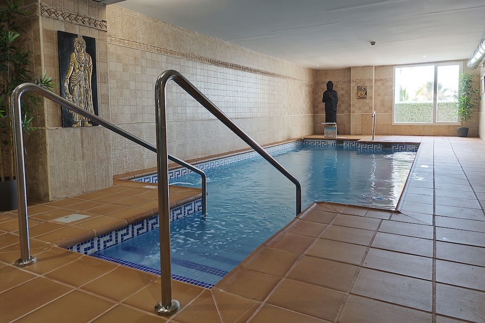 Hotel Best Benalmádena — Swimming pool in Benalmadena, Andalusia