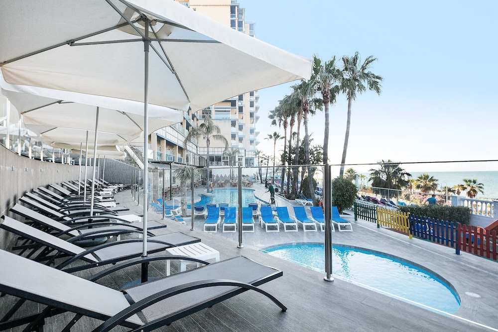 Hotel Best Benalmádena — Swimming pool in Benalmadena, Andalusia