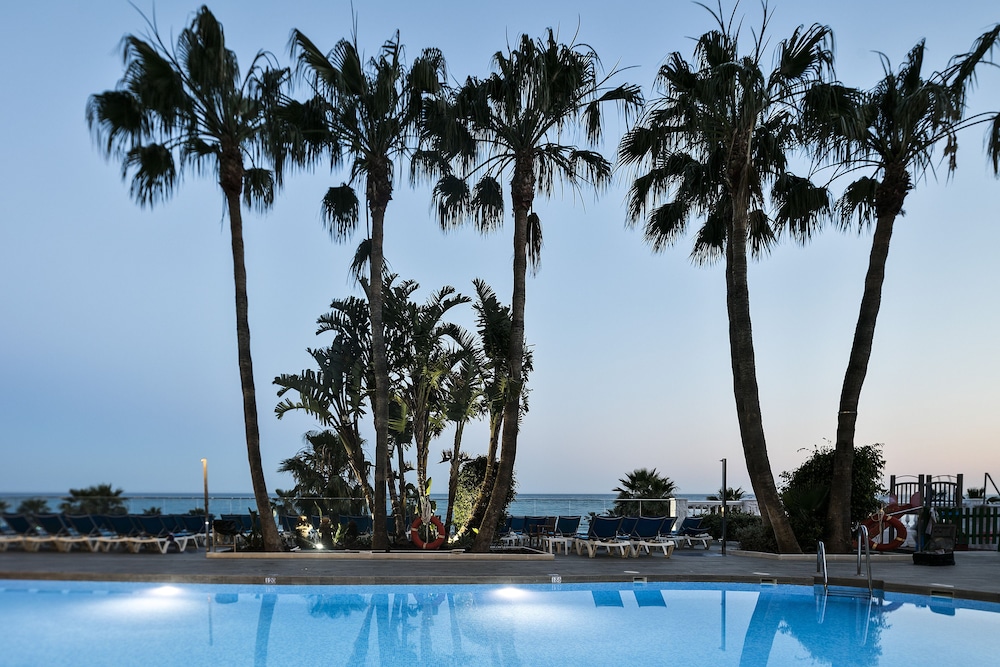 Hotel Best Benalmádena — Swimming pool in Benalmadena, Andalusia