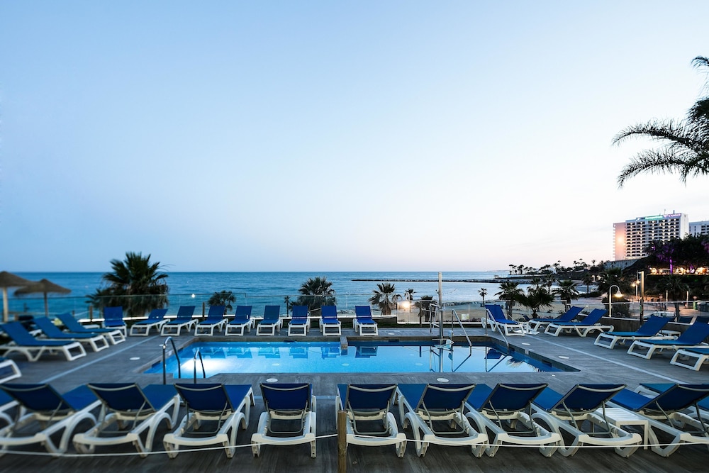 Hotel Best Benalmádena — Swimming pool in Benalmadena, Andalusia