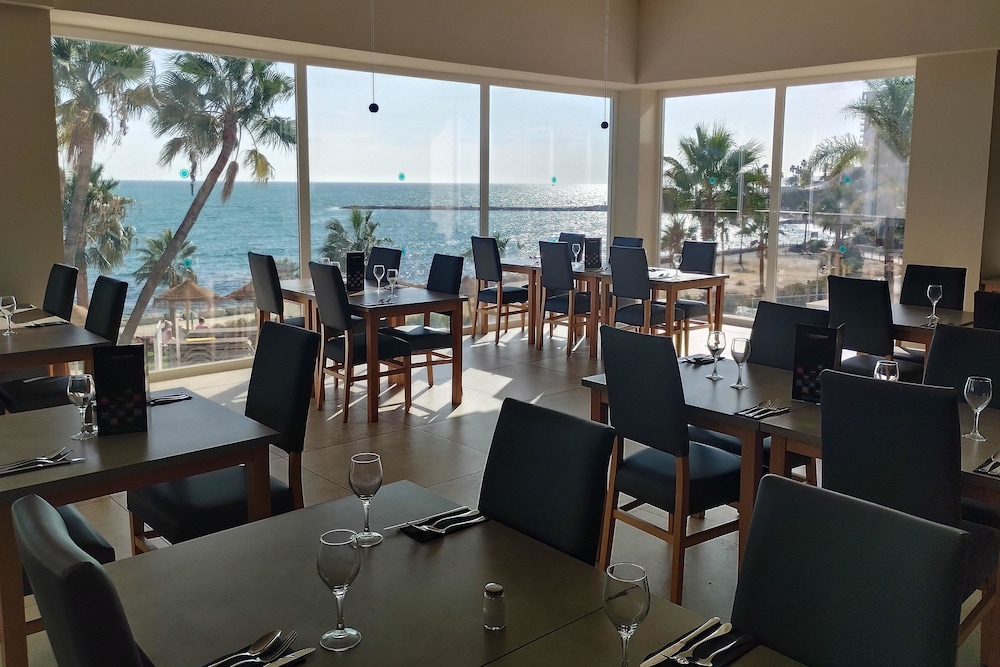 Hotel Best Benalmádena — Restaurant & bars in Benalmadena, Andalusia
