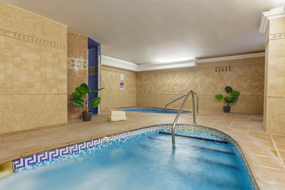 Hotel Best Benalmádena — Spa in Benalmadena, Andalusia