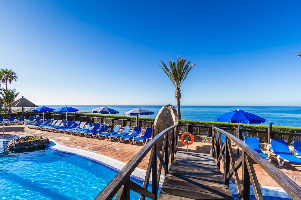 BlueBay Beach Club Aparthotel — Main photo in Bahia Feliz, Canary Islands