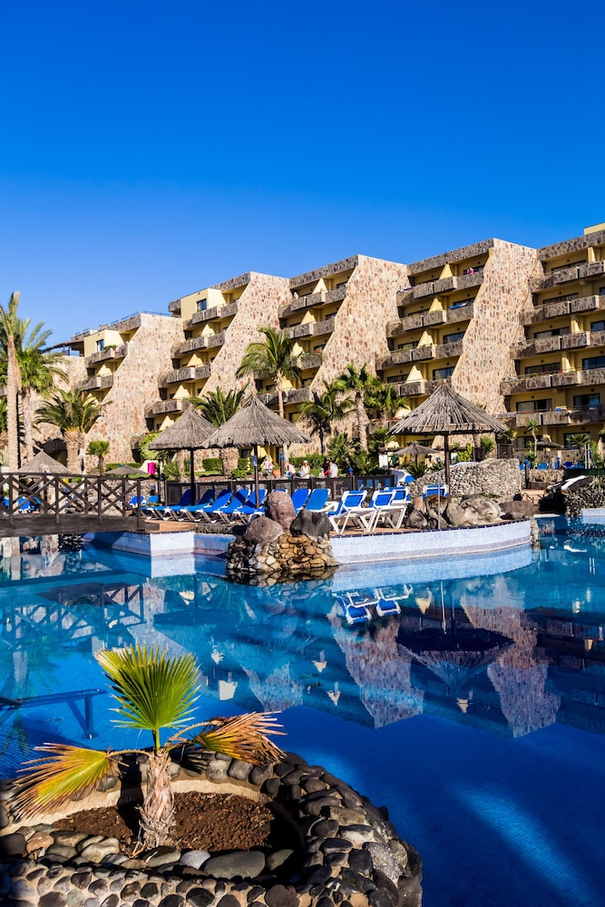 BlueBay Beach Club Aparthotel — Swimming pool in Bahia Feliz, Canary Islands