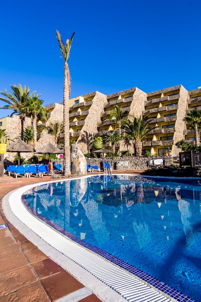 BlueBay Beach Club Aparthotel — Swimming pool in Bahia Feliz, Canary Islands