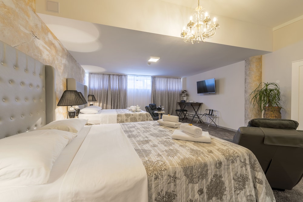 Prima Luce Downtown — Hotel rooms in Split, Split-Dalmatia