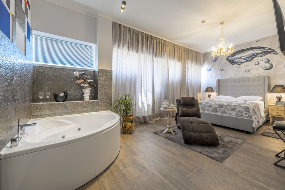 Prima Luce Downtown — Hotel rooms in Split, Split-Dalmatia