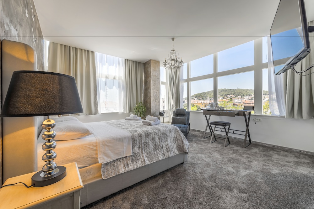 Prima Luce Downtown — Hotel rooms in Split, Split-Dalmatia