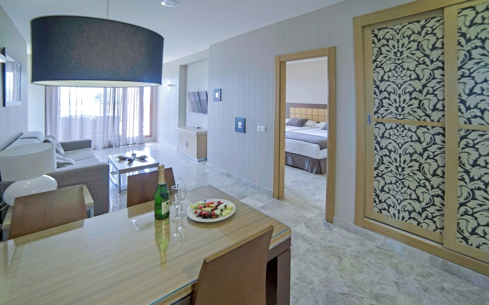 Holiday World Polynesia Affiliated by Melia — Hotel rooms in Benalmadena, Andalusia