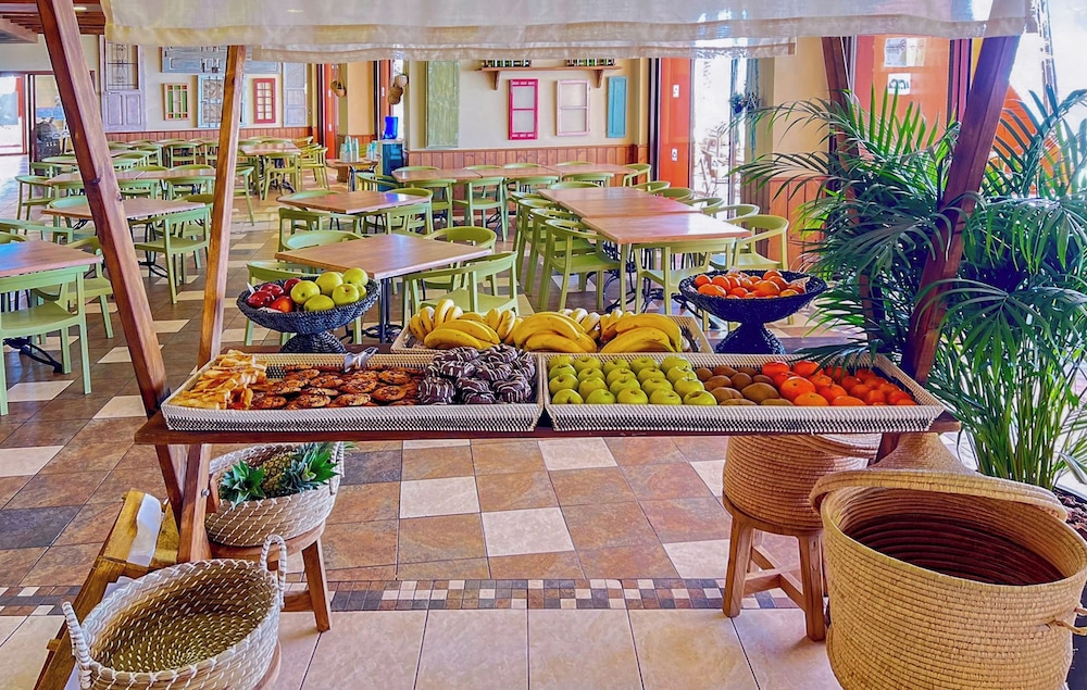 Holiday World Polynesia Affiliated by Melia — Restaurant & bars in Benalmadena, Andalusia