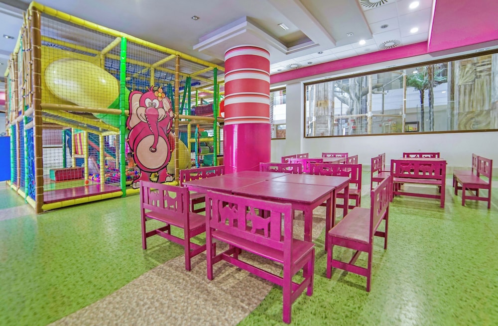 Holiday World Polynesia Affiliated by Melia — Attractions for children in Benalmadena, Andalusia