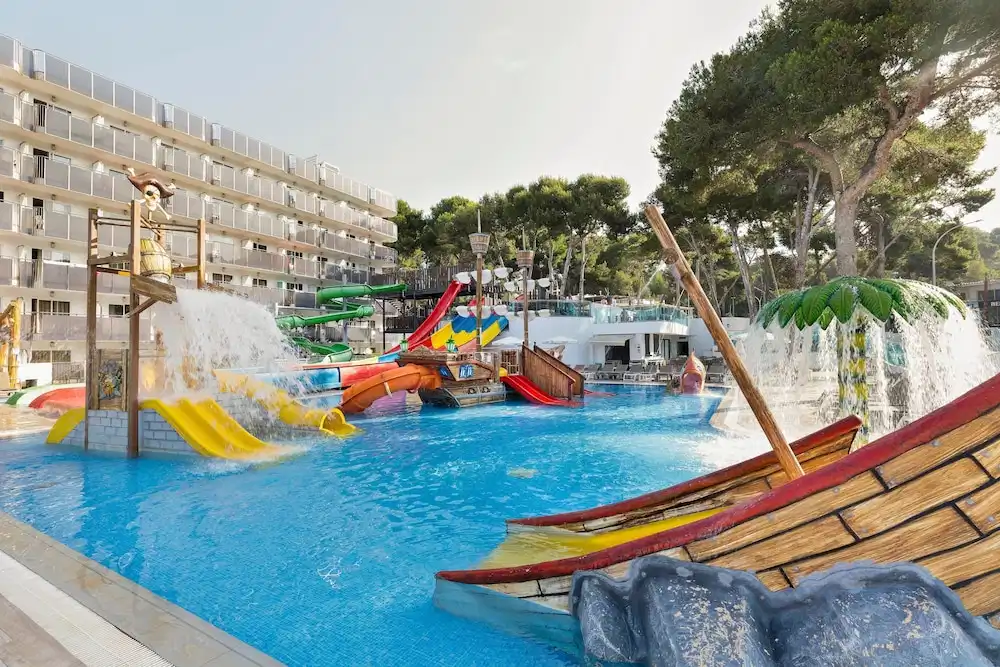 Hotel Best Cap Salou — Pool in Salou, Catalonia