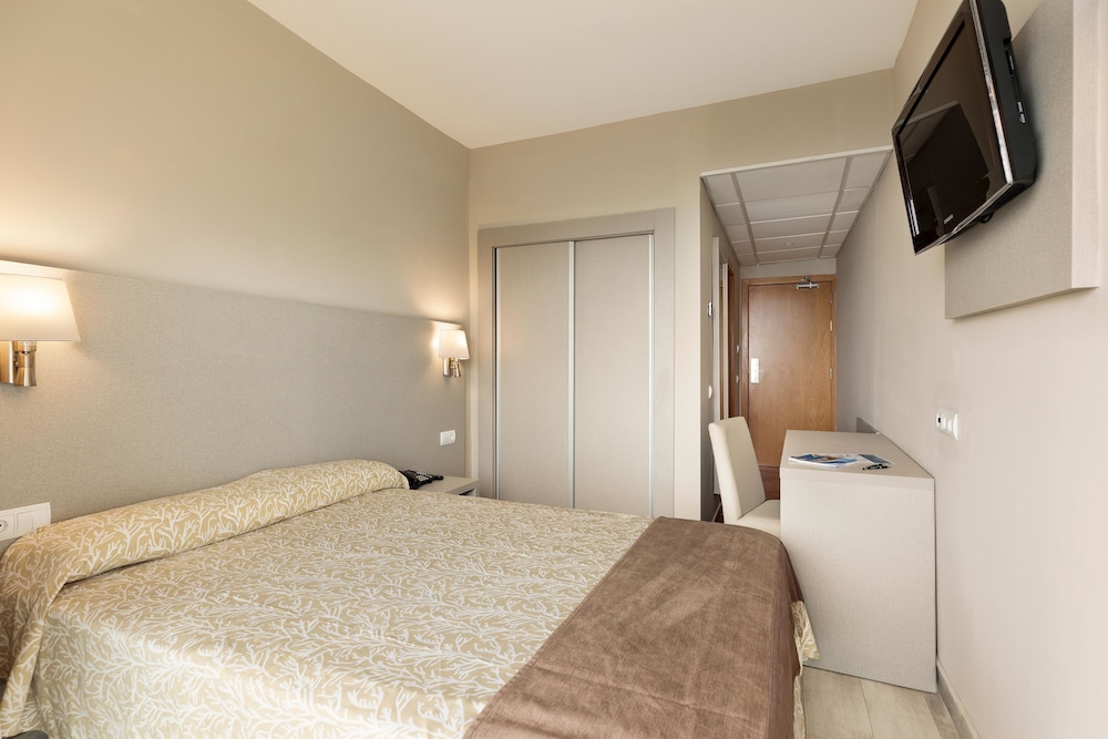 Hotel Best Cap Salou — Rooms in Salou, Catalonia