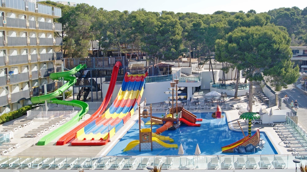 Hotel Best Cap Salou — Pool in Salou, Catalonia