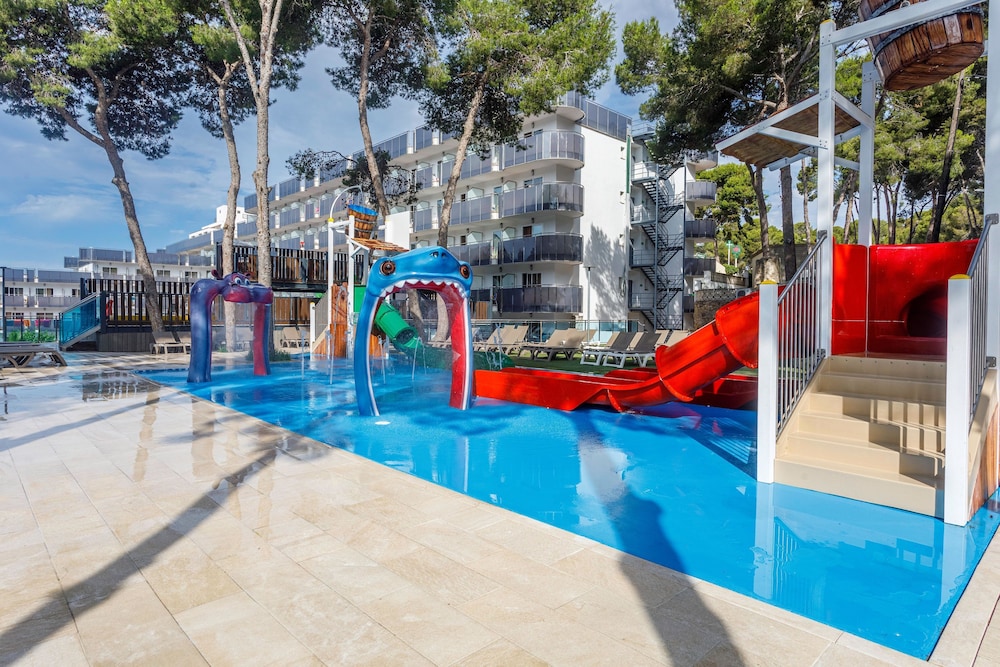 Hotel Best Cap Salou — Facilities in Salou, Catalonia