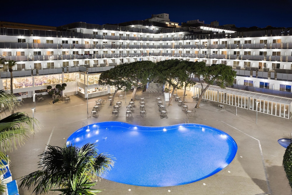 Hotel Best Cap Salou — Pool in Salou, Catalonia