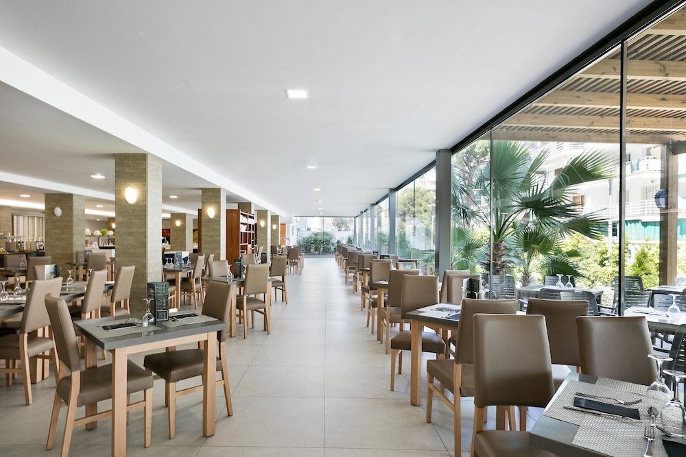 Hotel Best Los Angeles — Restaurant & bars in Salou, Catalonia