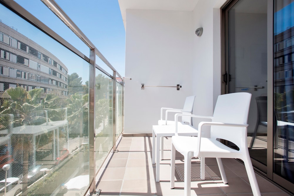 Hotel Best Los Angeles — Hotel rooms in Salou, Catalonia