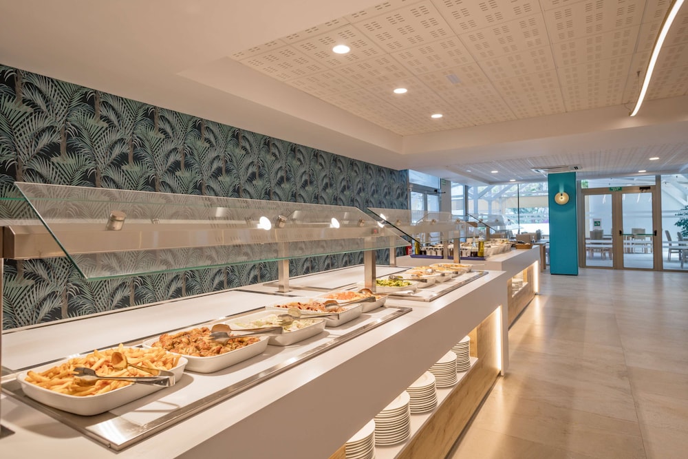 Hotel Best Mediterraneo — Restaurant & bars in Salou, Catalonia