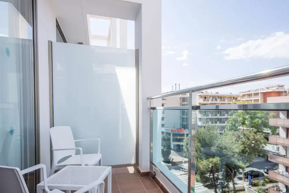 Hotel Best Mediterraneo — Hotel rooms in Salou, Catalonia