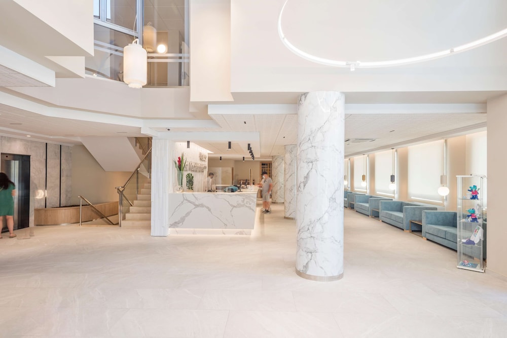 Hotel Best Mediterraneo — Hotel building in Salou, Catalonia