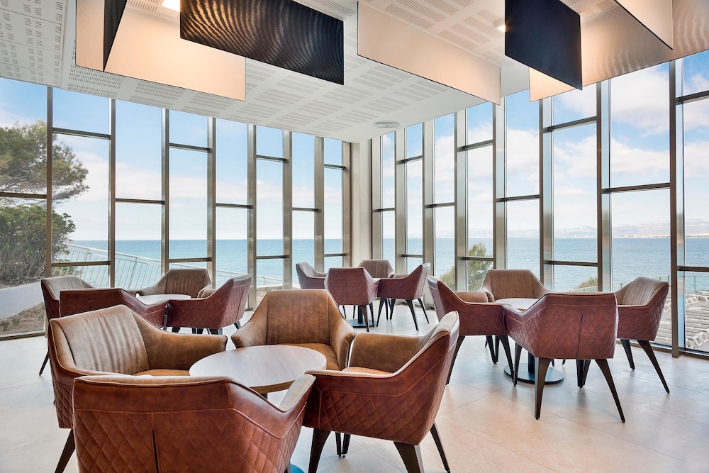 Hotel Best Negresco — Restaurant & bars in Salou, Catalonia