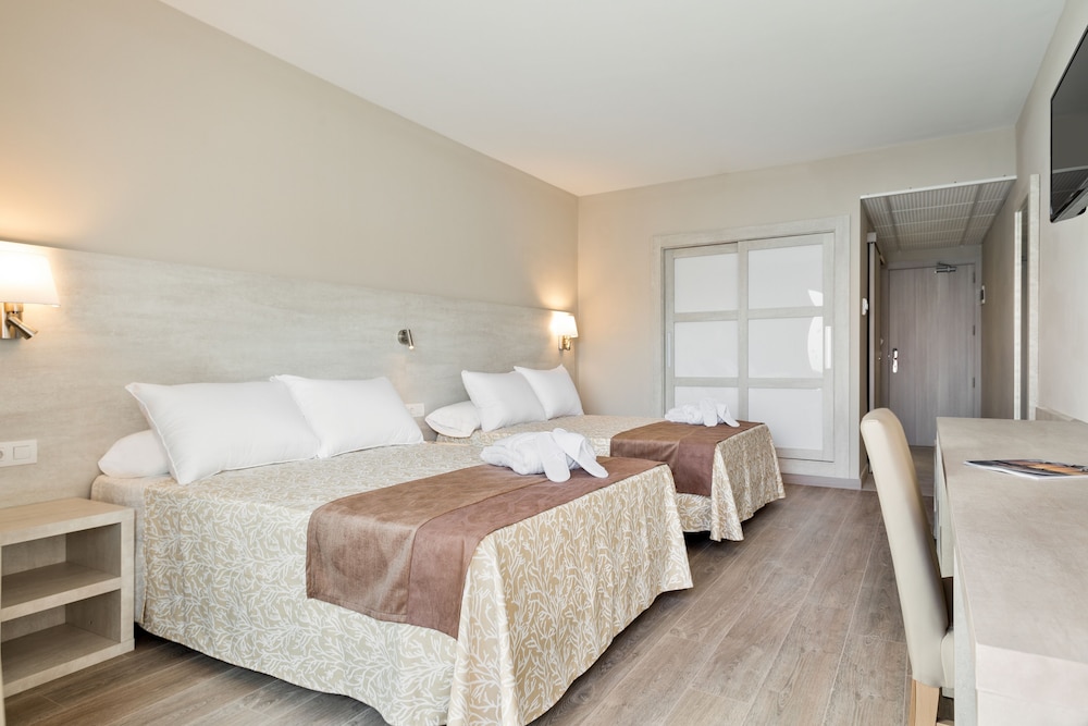 Hotel Best Negresco — Hotel rooms in Salou, Catalonia
