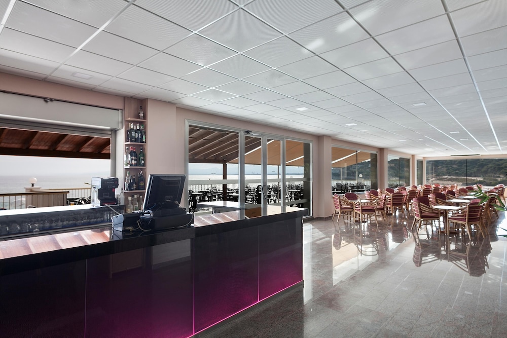 Hotel Best Negresco — Restaurant & bars in Salou, Catalonia
