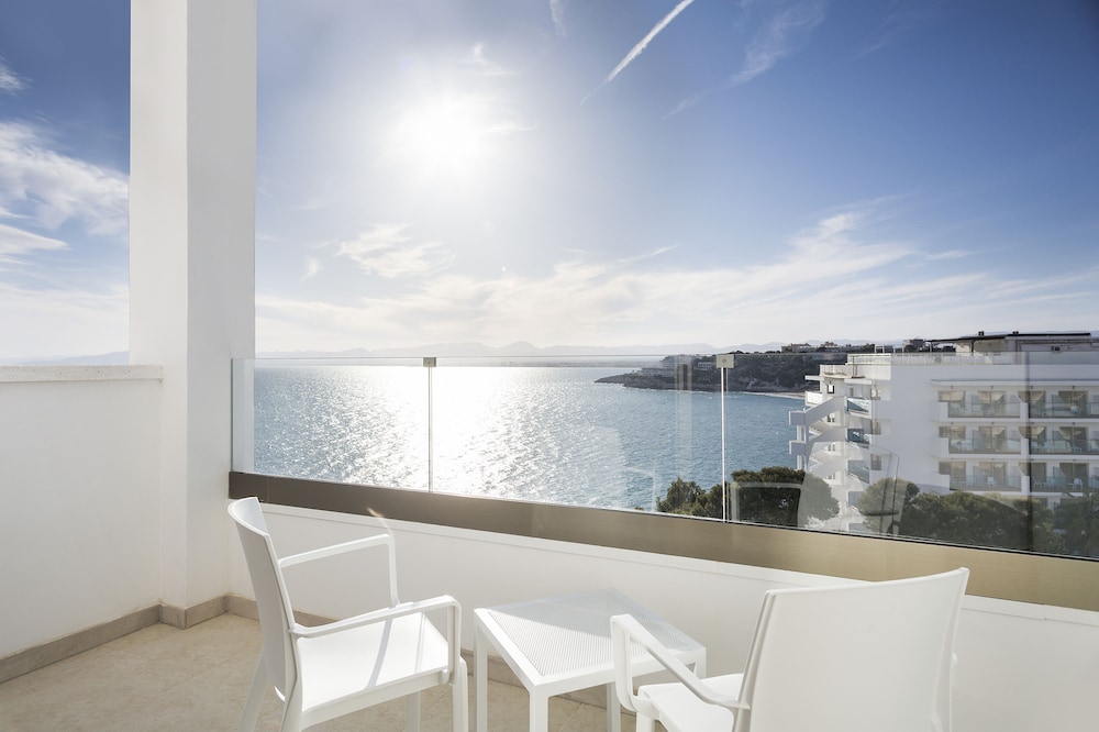 Hotel Best Negresco — Hotel rooms in Salou, Catalonia