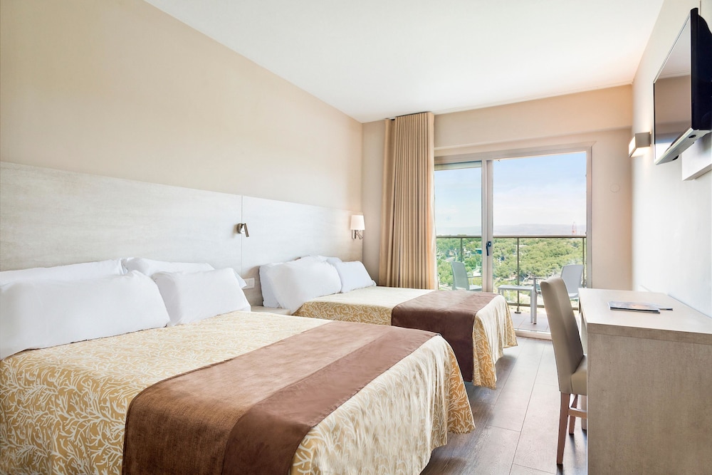 Hotel Best Negresco — Hotel rooms in Salou, Catalonia