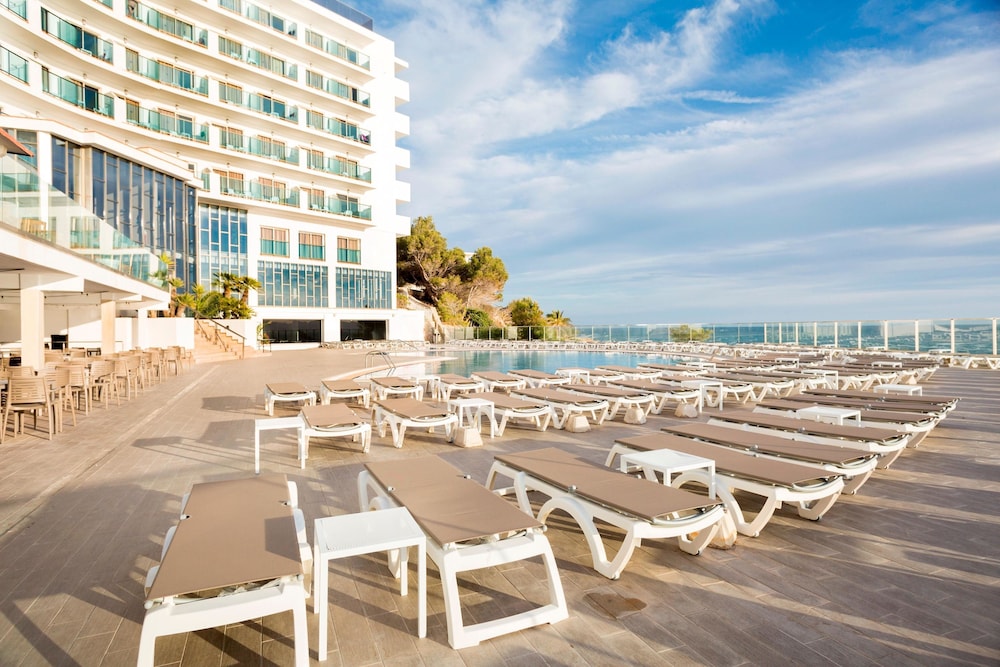 Hotel Best Negresco — Beach in Salou, Catalonia