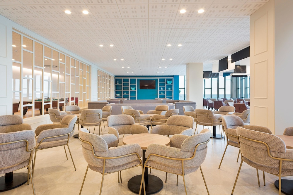 Hotel Best Negresco — Restaurant & bars in Salou, Catalonia