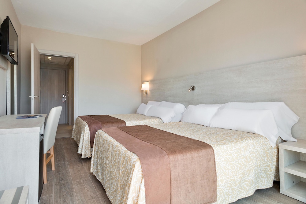 Hotel Best Negresco — Hotel rooms in Salou, Catalonia