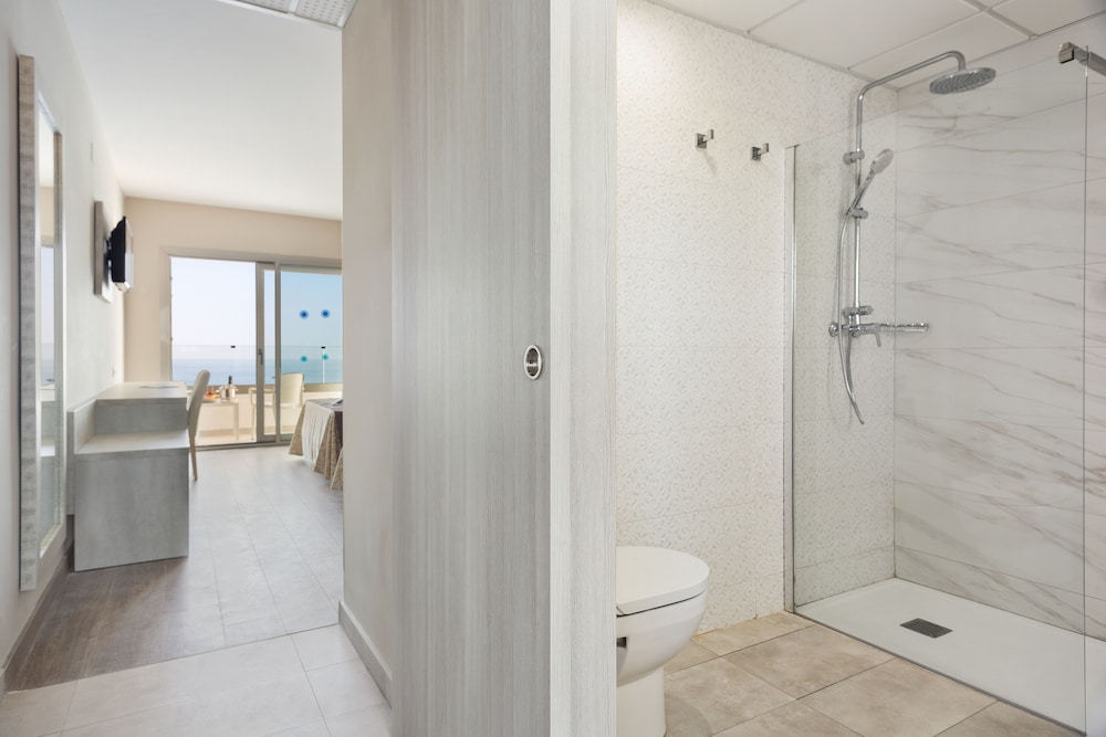Hotel Best Negresco — Hotel rooms in Salou, Catalonia