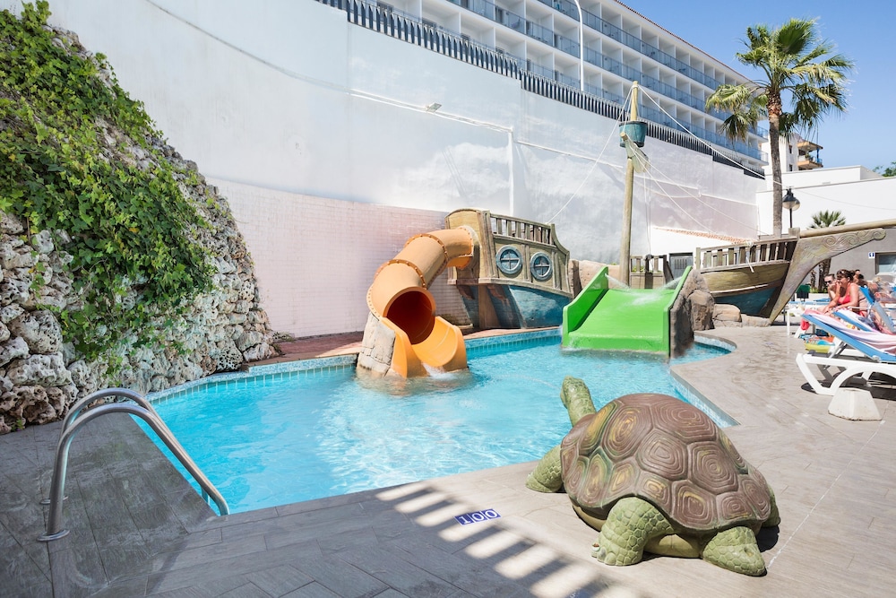 Hotel Best Oasis Park — Attractions for children in Salou, Catalonia