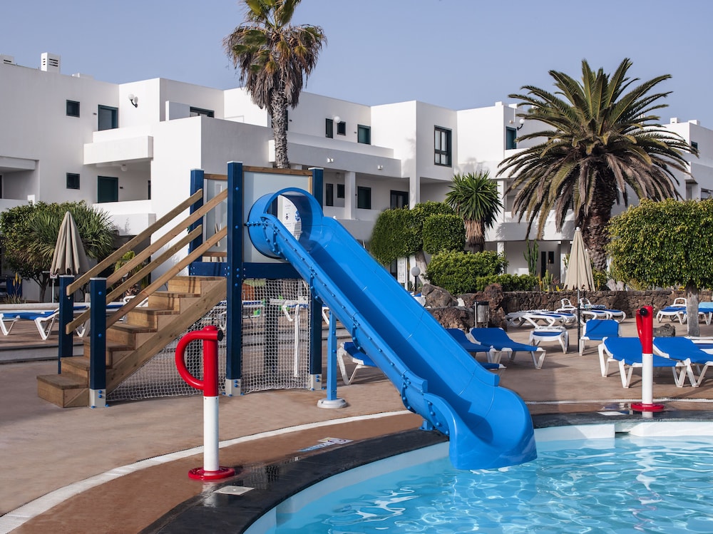 Hotel BlueBay Lanzarote - All inclusive — Swimming pool in Costa Teguise, Canary Islands