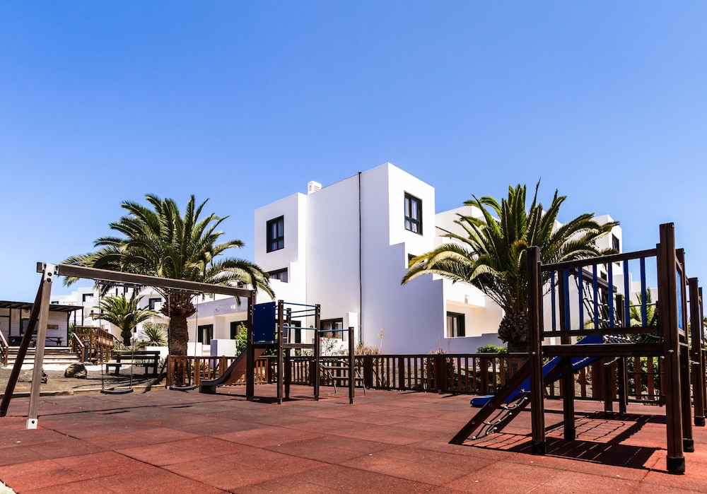Hotel BlueBay Lanzarote - All inclusive — Attractions for children in Costa Teguise, Canary Islands