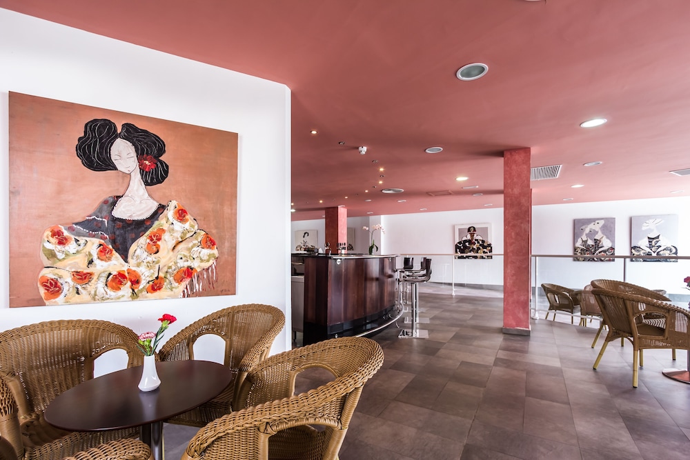Hotel BlueBay Lanzarote - All inclusive — Restaurant & bars in Costa Teguise, Canary Islands