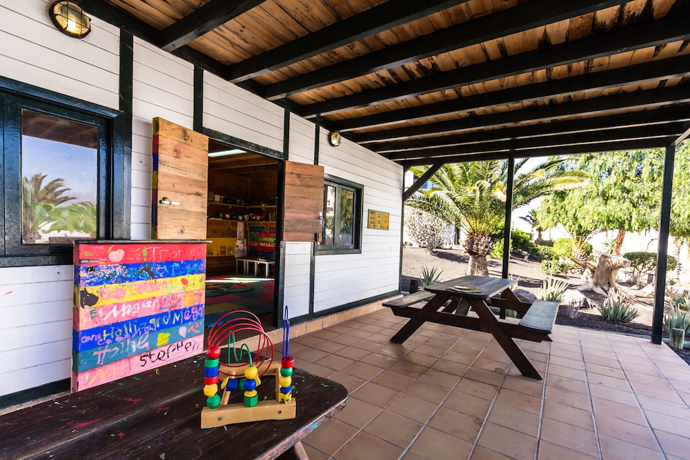 Hotel BlueBay Lanzarote - All inclusive — Attractions for children in Costa Teguise, Canary Islands