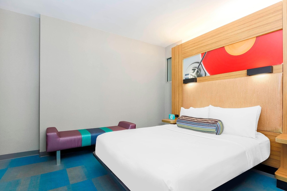 Aloft by Marriott Harlem — Hotel rooms in New York City, New York State