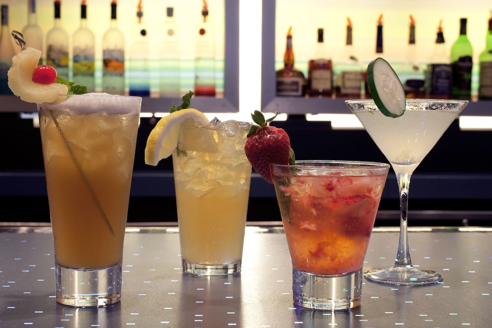 Aloft by Marriott Harlem — Restaurant & bars in New York City, New York State