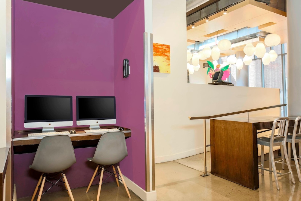 Aloft by Marriott Harlem — Hotel building in New York City, New York State