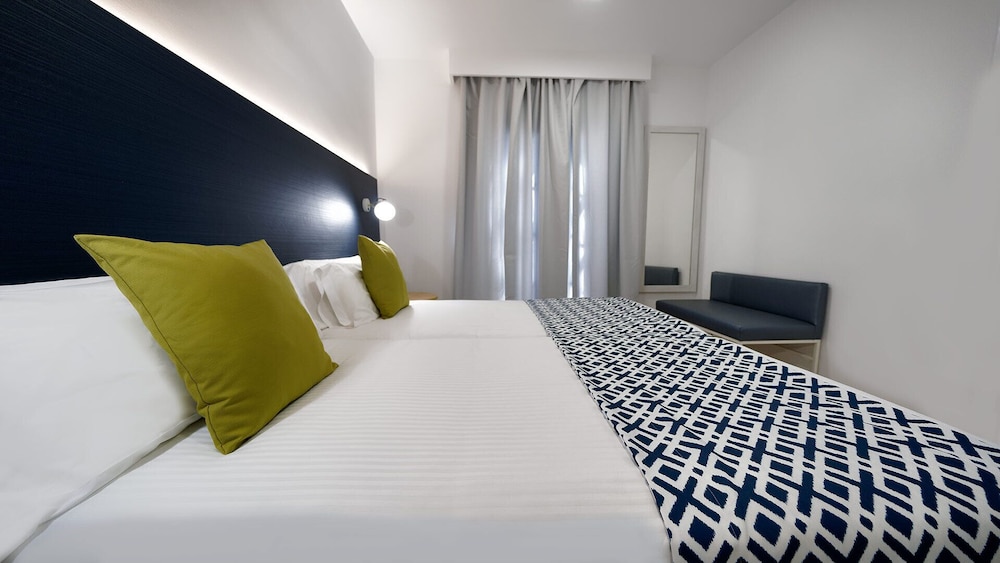 Broncemar Beach — Hotel rooms in Costa de Antigua, Canary Islands