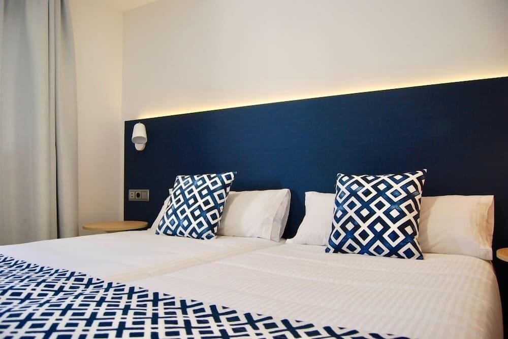 Broncemar Beach — Hotel rooms in Costa de Antigua, Canary Islands